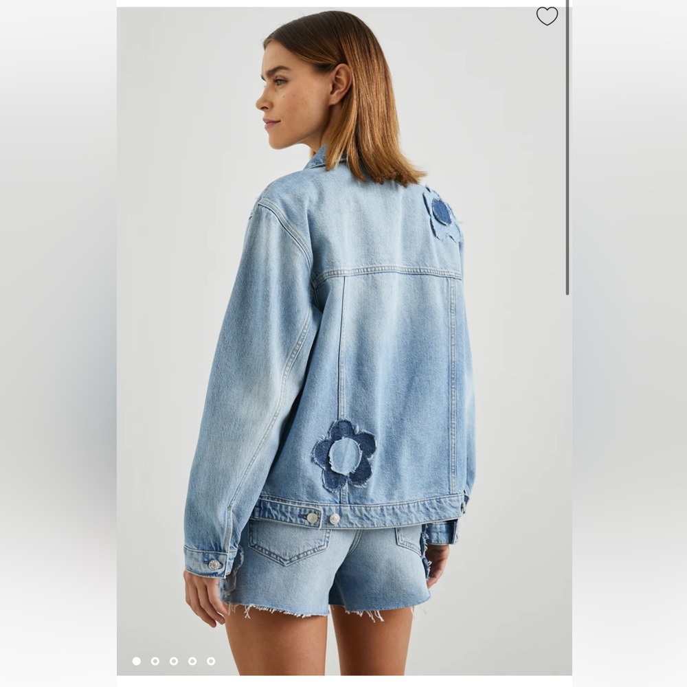 NWT Rails Grove Boyfriend Trucker Jacket in Indigo Bloom Boho 100% Cotton HP ๐๐ฅณ - Picture 4 of 16